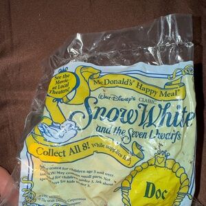 Vintage 1992 McDonald’s Happy Meal Snow White Doc